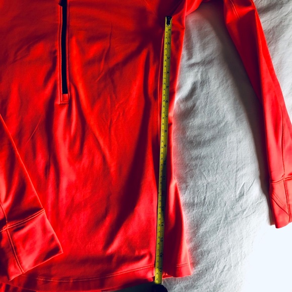 Under Armour Pullover - Picture 10 of 13